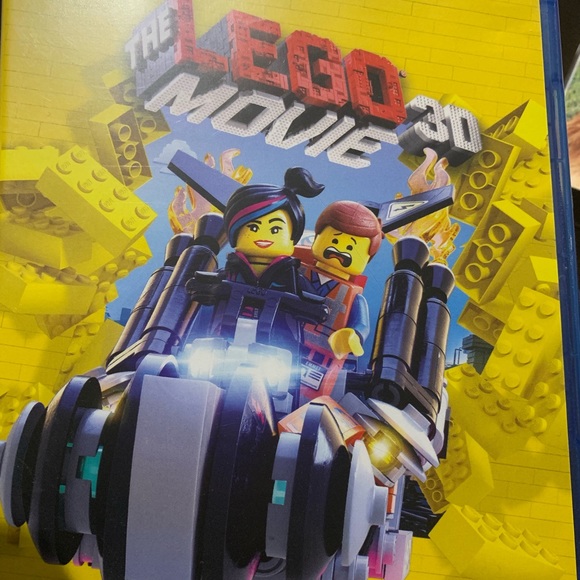 Warner Bros “The Lego Movie Blu-ray 3D” - Picture 2 of 4